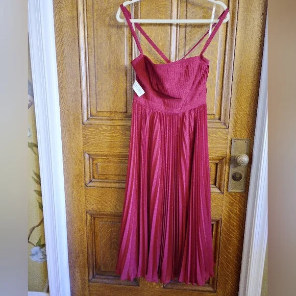 Fame and Partners | Dresses | Fame And Partners Nwt Size 6 Dress | Poshmark